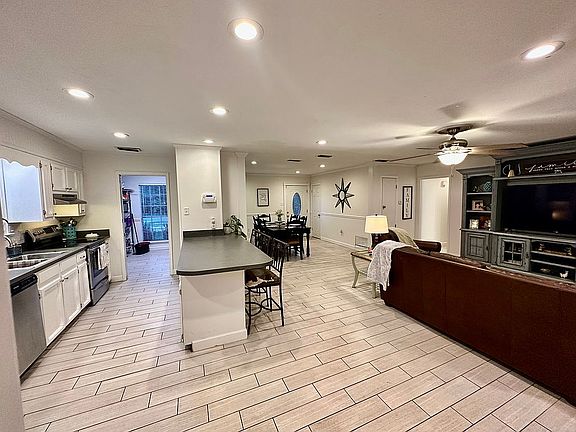 2nd image of 5813 Ryals St