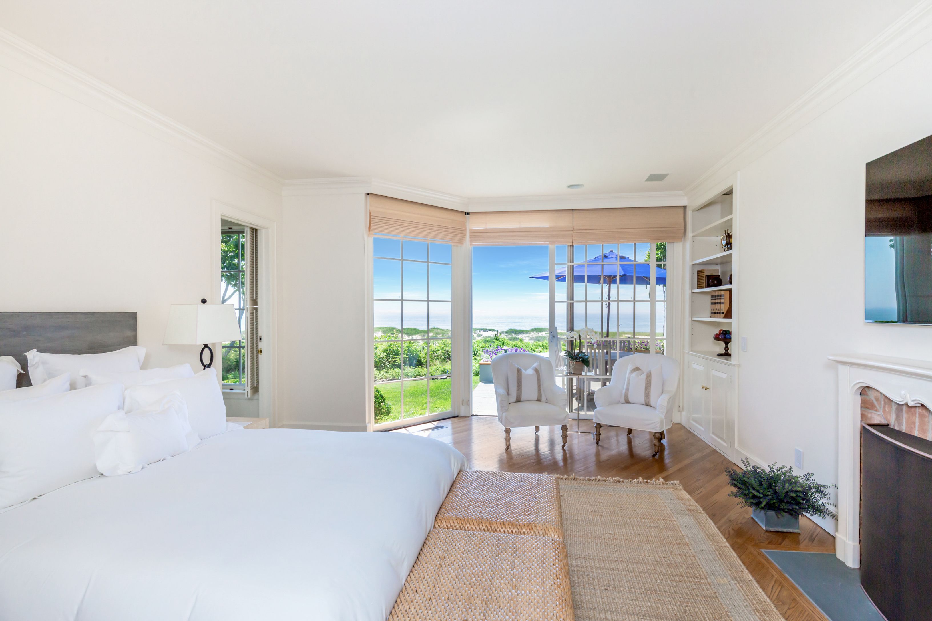 26 & 32 Windmill Ln, East Hampton, NY 11937 Out East