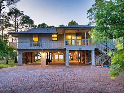 355 Cook St, Eastpoint, FL, 32328