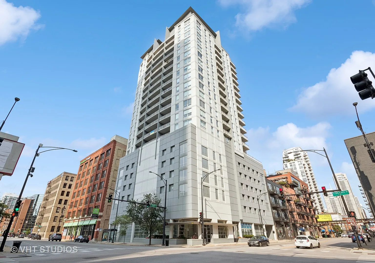1 bed, 800 sqft, $2,500 — Photo 1