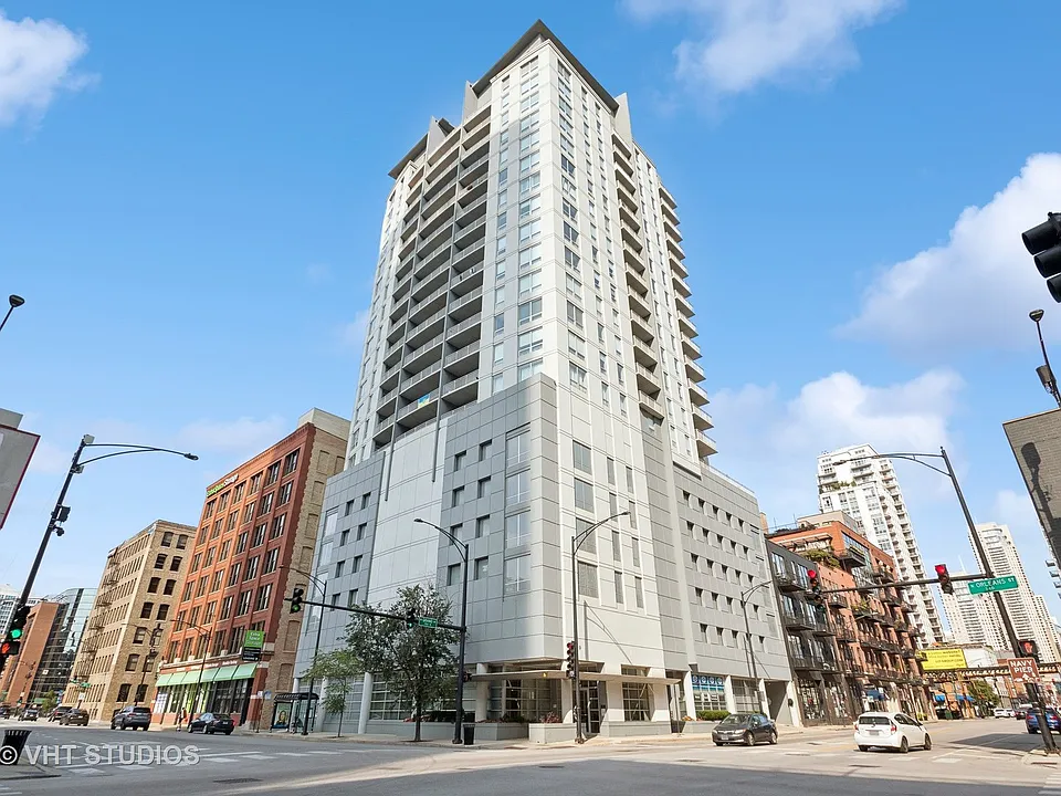 330 W Grand Ave #1403