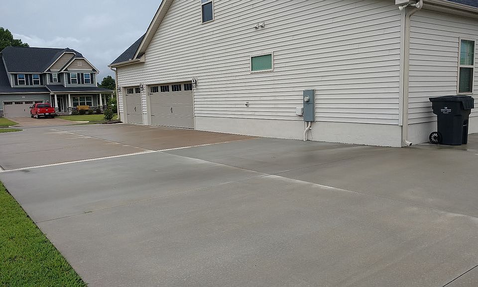 2nd image of 341 Porter Mills Rd