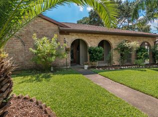 11230 Sagetrail Dr, Houston, TX 77089