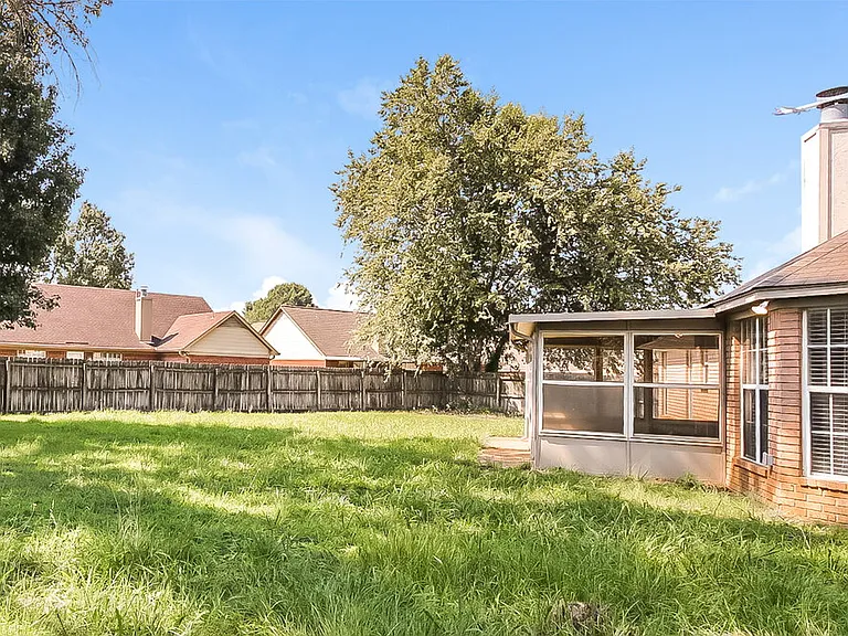 1805 Steeplechase Cv — Photo 16