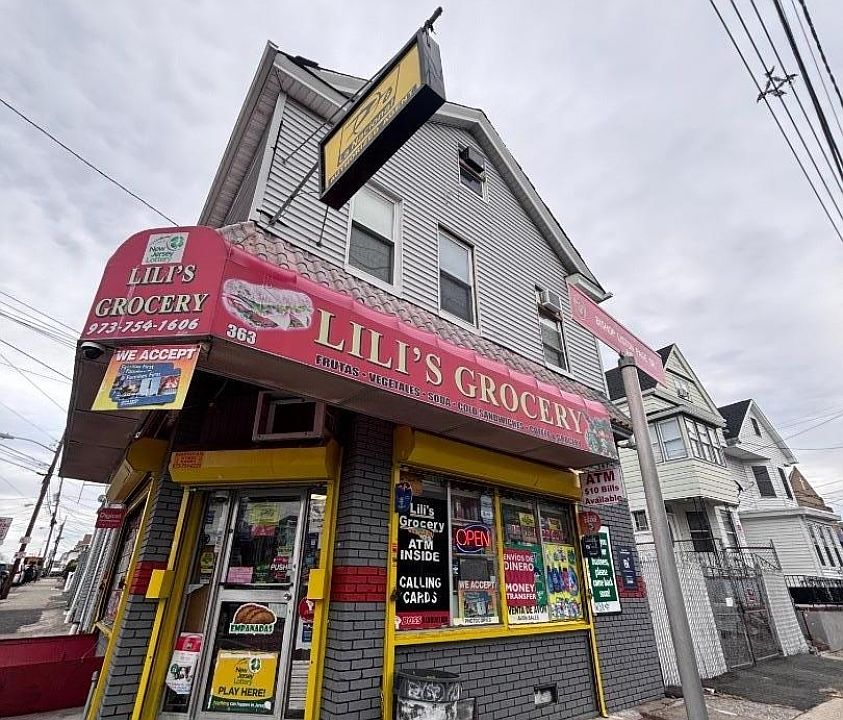 1st image of 363 10Th Ave