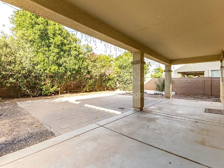 2656 E Boston St — Photo 36