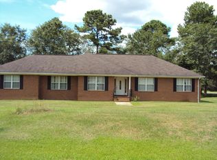 20 Walton Rd, Glennville, GA 30427