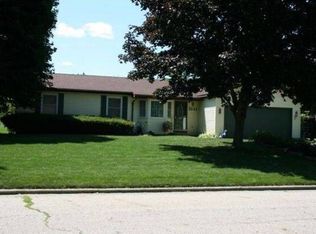 3943 Moonlight Ln, Holt, MI 48842