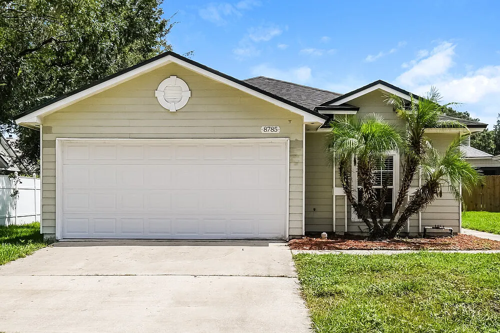 3 bed, 2.0 bath, 1630 sqft, $2,850 — Photo 1