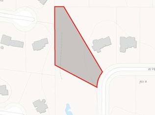 8 W Peter Ln, Hawthorn Woods, IL 60047