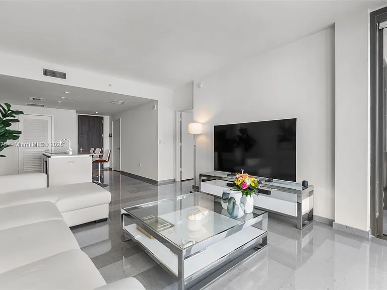 68 SE 6th St #2306 — Photo 13