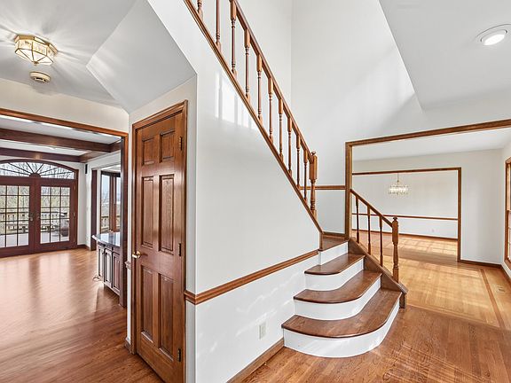 5th image of 1 Colonel Pointe Dr