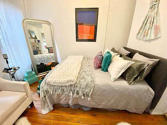 Rented by J PRESTON AND ASSOCIATES INC | media 6