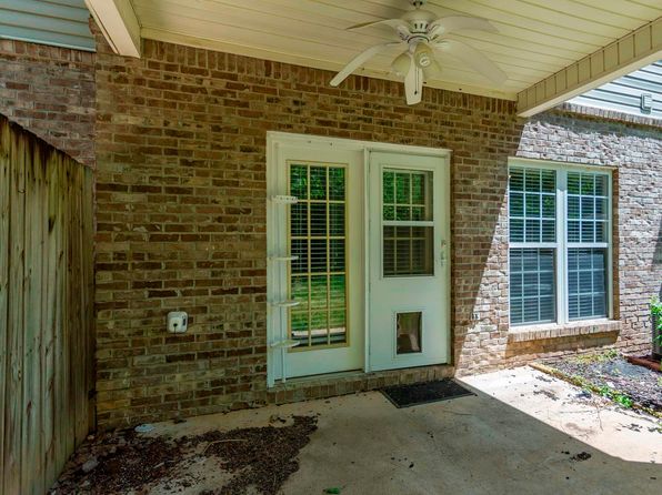 4133 River Walk Ln, Birmingham, AL 35216