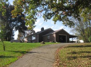 999 Rose Point Harlansburg Rd, New Castle, PA 16101