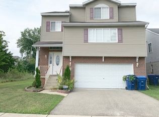 3004 141st St, Blue Island, IL 60406