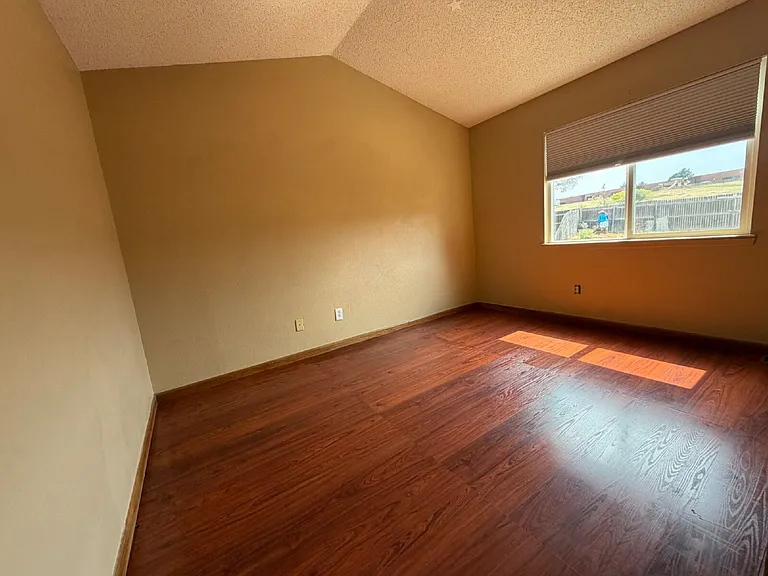 3883 S Gibraltar St — Photo 16