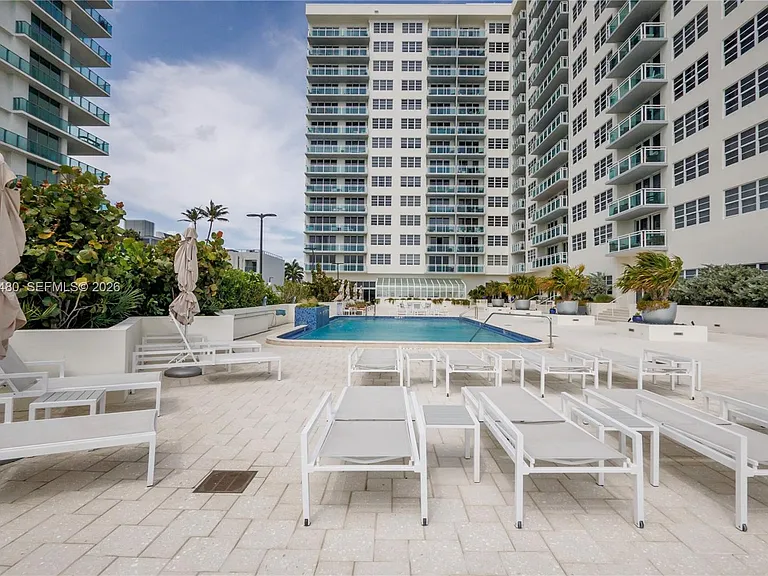 6917 Collins Ave #1609 — Photo 38