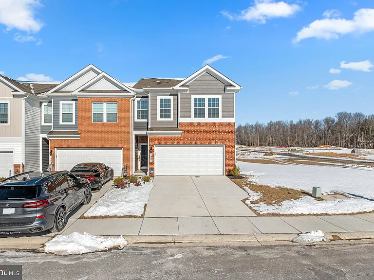 1801 Rankokus Dr — Photo 1