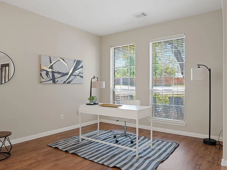 2504 Kimbrook Dr — Photo 4