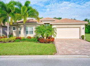 8229 Green Mountain Rd, Boynton Beach, FL 33473