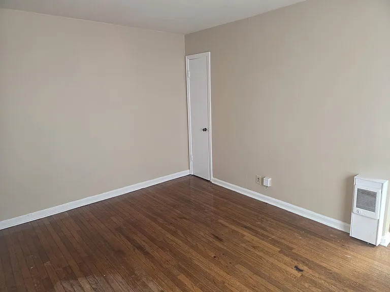 679 Woodruff Place East Dr — Photo 6