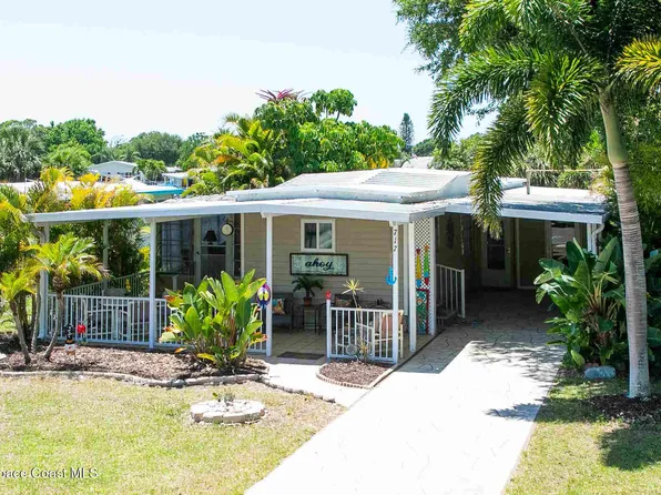 717 Barefoot Blvd, Barefoot Bay, FL 32976