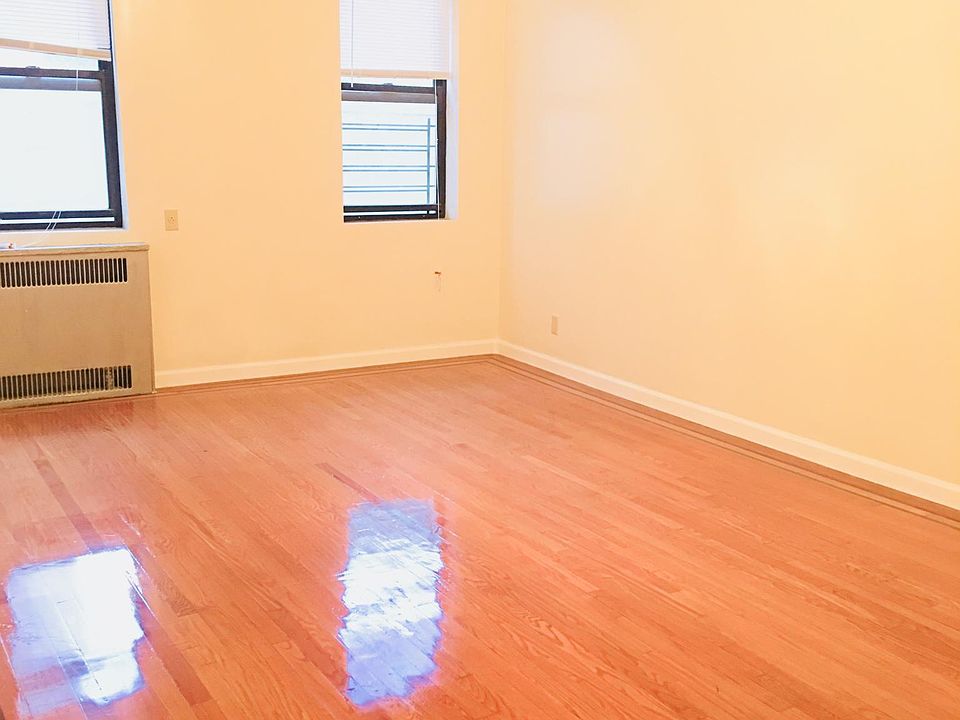 1st image of 9161 193rd St APT 1N