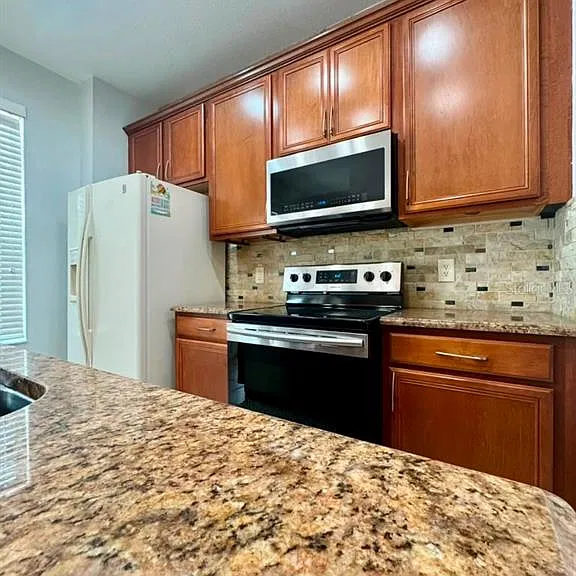 7713 Jailene Dr — Photo 7