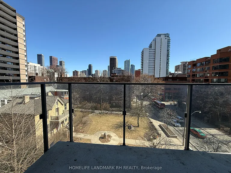 50 Wellesley St E #608 — Photo 11