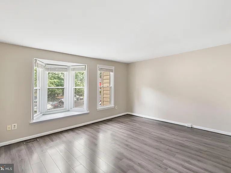 2137 Whisper Way — Photo 16