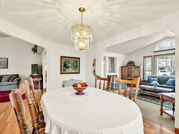 5th image of 4471 Spring Meadow Ave