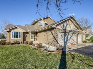 521 Underwood Ln NW, Saint Michael, MN 55376