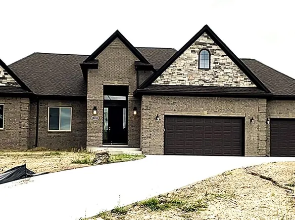 68651 Lake Angela Pointe St, Richmond, MI 48062