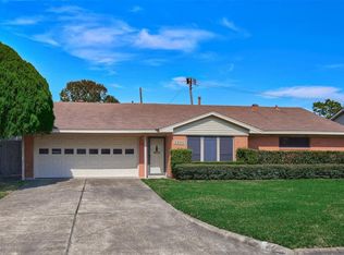 2203 E Martha Ln, Pasadena, TX 77502