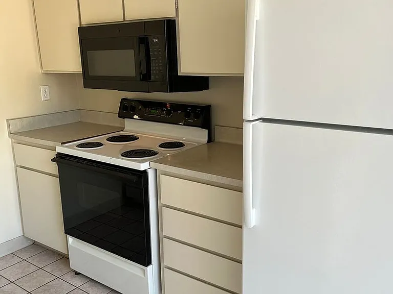 241 Baja Ave — Photo 4