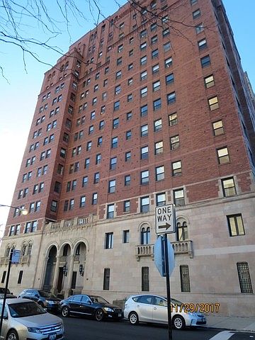 1st image of 6700 S Crandon Ave APT 3B