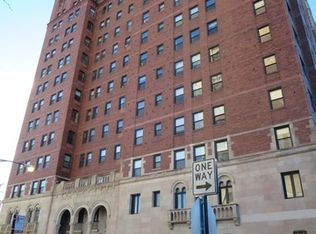 6700 S Crandon Ave APT 3B, Chicago, IL 60649