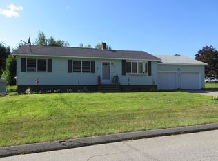 12 Gina St, Lewiston, ME 04240