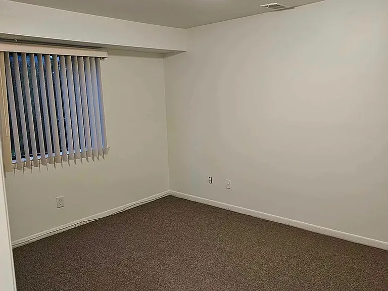 43256 Mound Rd #504 — Photo 7