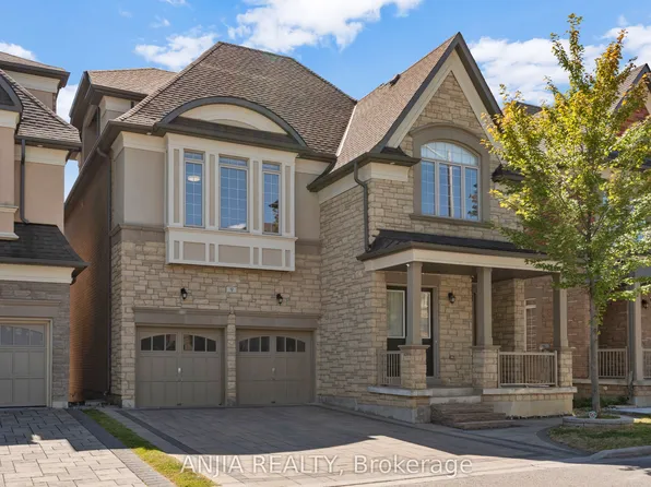 9 Mario Ave, Markham, ON L6C 0X8