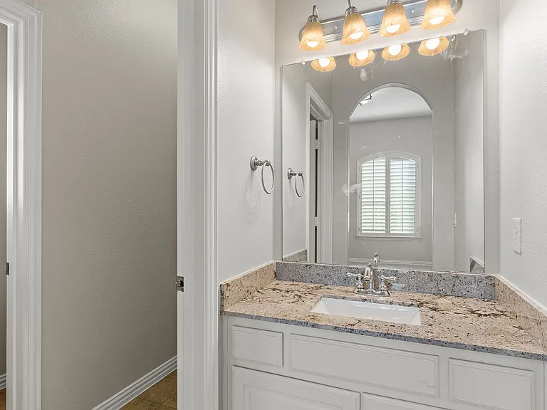 4542 Carraway Dr — Photo 40
