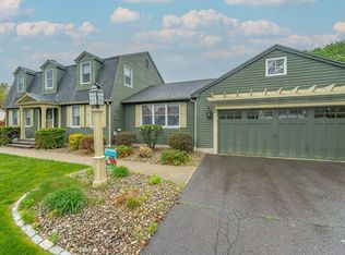 4 Pheasant Run, South Hadley, MA 01075