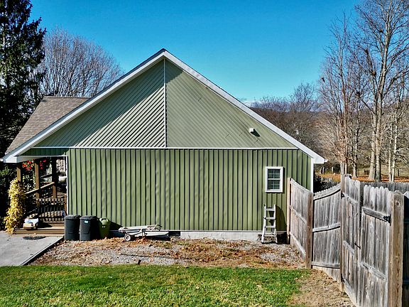 2nd image of 384 Cloverfield Ln