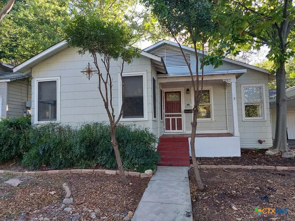 360 S Sycamore Ave, New Braunfels, TX 78130