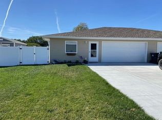 411 4th St, Saint Paul, NE 68873
