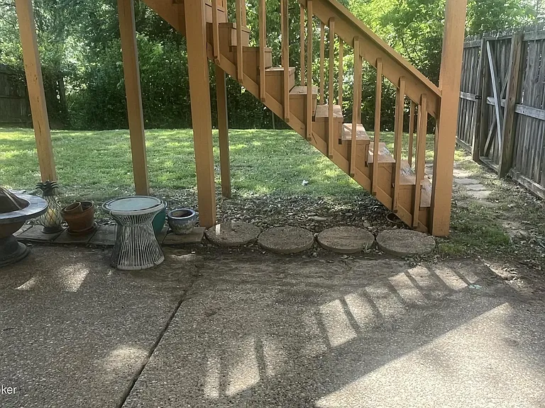 402 Trinity Hills Ln — Photo 29