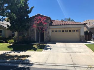 321 Bloomfield Dr, Bakersfield, CA 93312