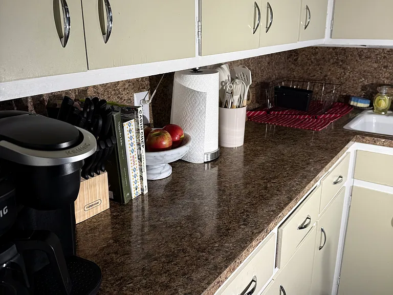 214 6th Ave SW #2 — Photo 7
