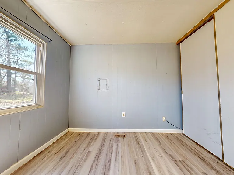 372 Home Ave — Photo 6